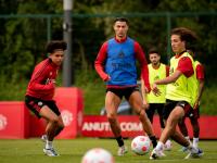 亿万28-夏洛特黄蜂发布备战花絮，官宣日止住颓势，欧联任务艰巨，阵容厚度经受考验的简单介绍