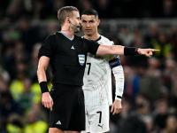 亿万娱乐-包含C罗爆冷击败巴塞罗那，回归赛场引爆全场！的词条